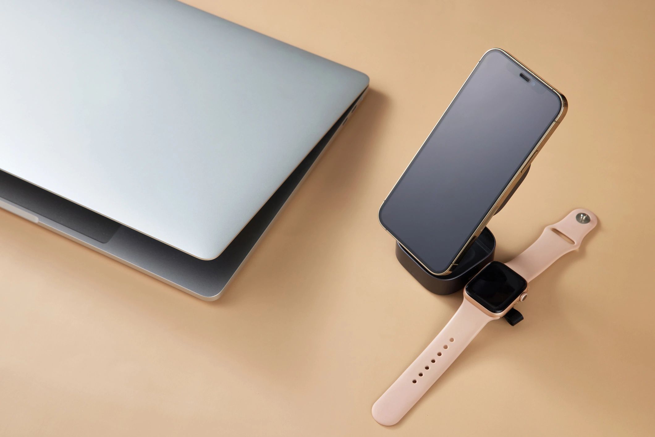 Multi-port power adapters